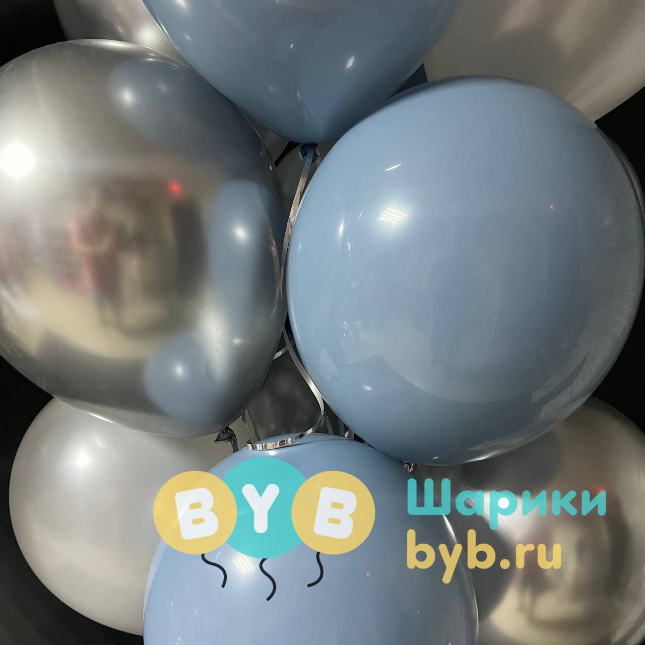 Фонтан из шаров хром и латексных шаров в цвете индиго