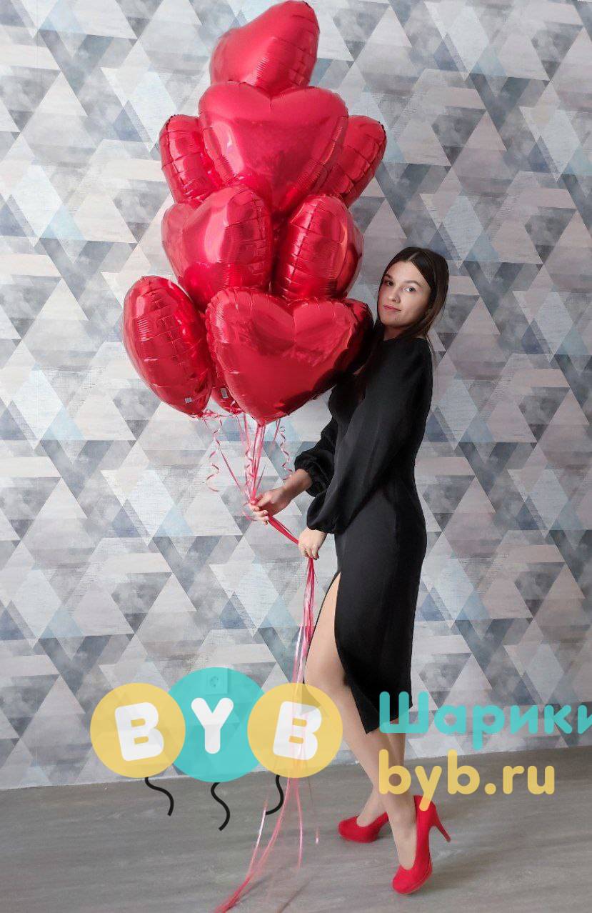Букет из 10 красных сердец