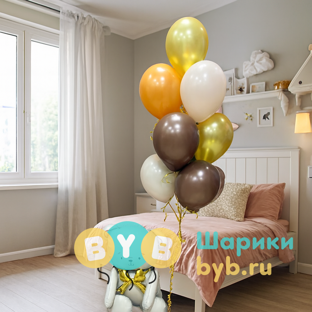 Фонтан из воздушных шаров и мишка