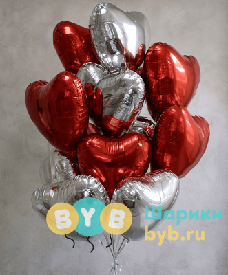 Букет шаров из красных и серебряных сердец