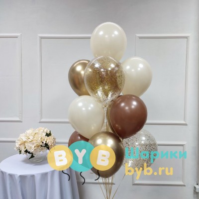Фонтан из 13 шаров в бежевых оттенках