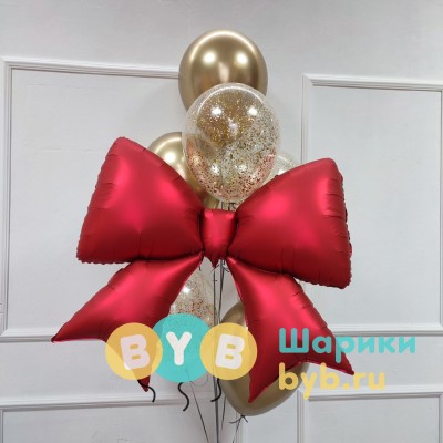Фонтан с большим красным бантом